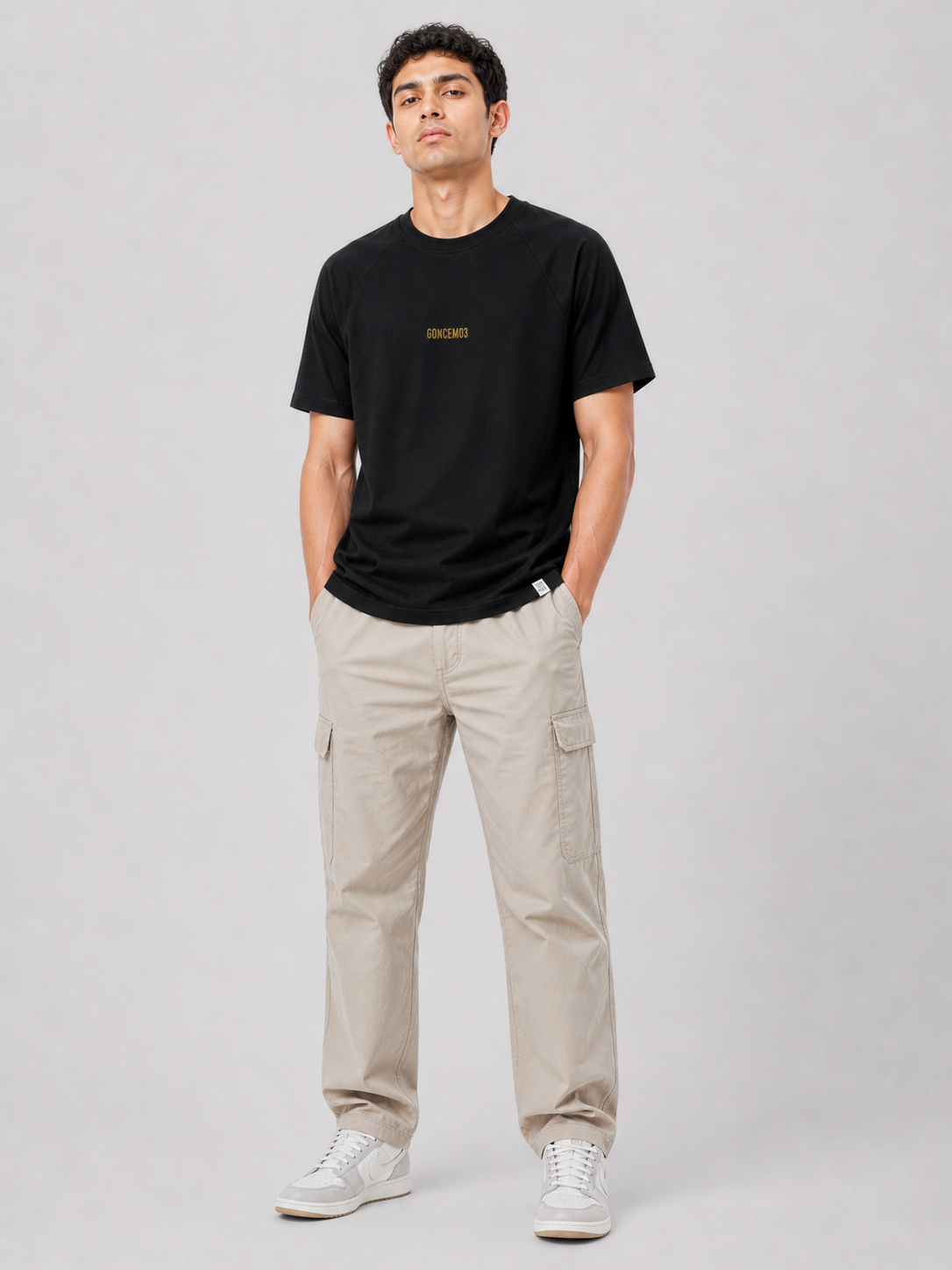 GONXGON NORMAL SIZED BLACK T SHIRT 1402