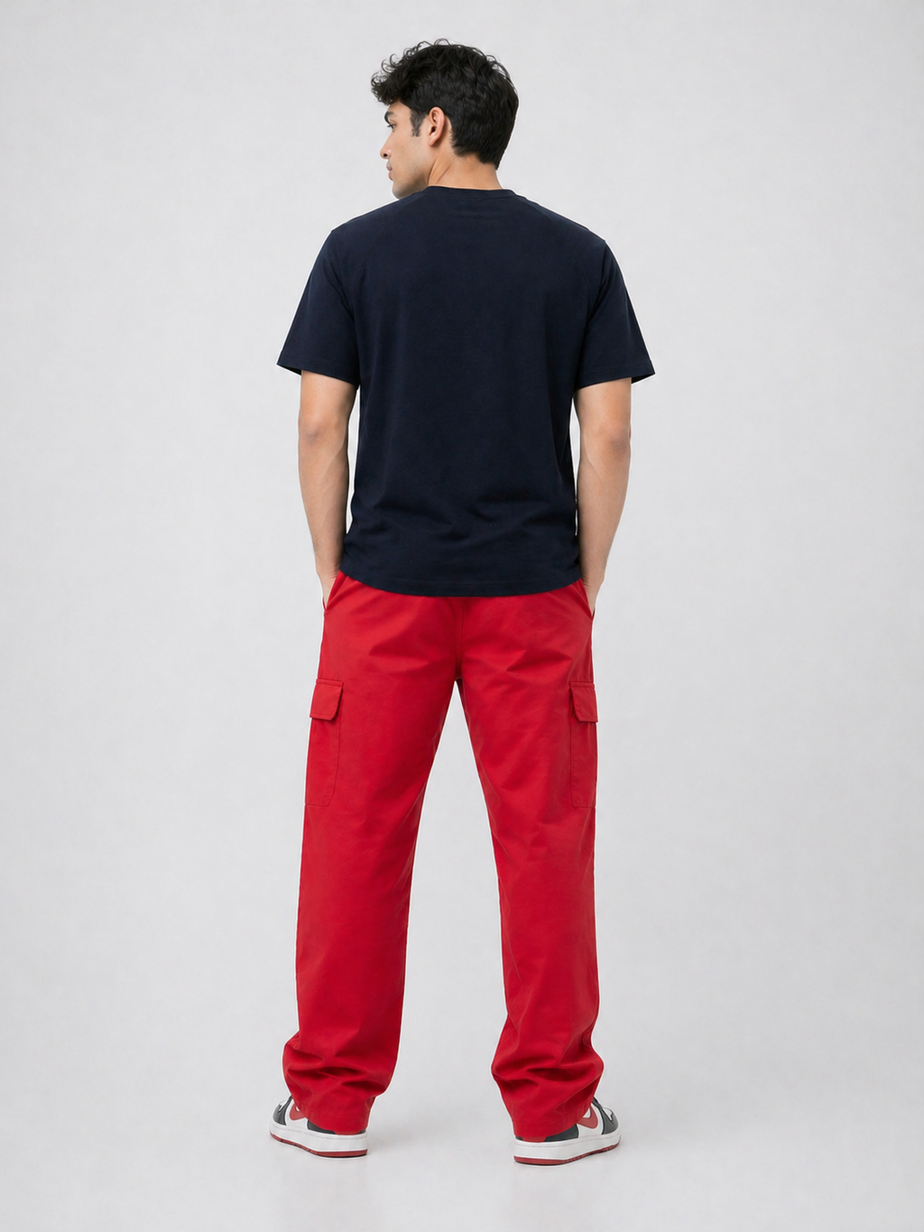 GONXGON NORMAL SIZED NAVY T SHIRT 1402