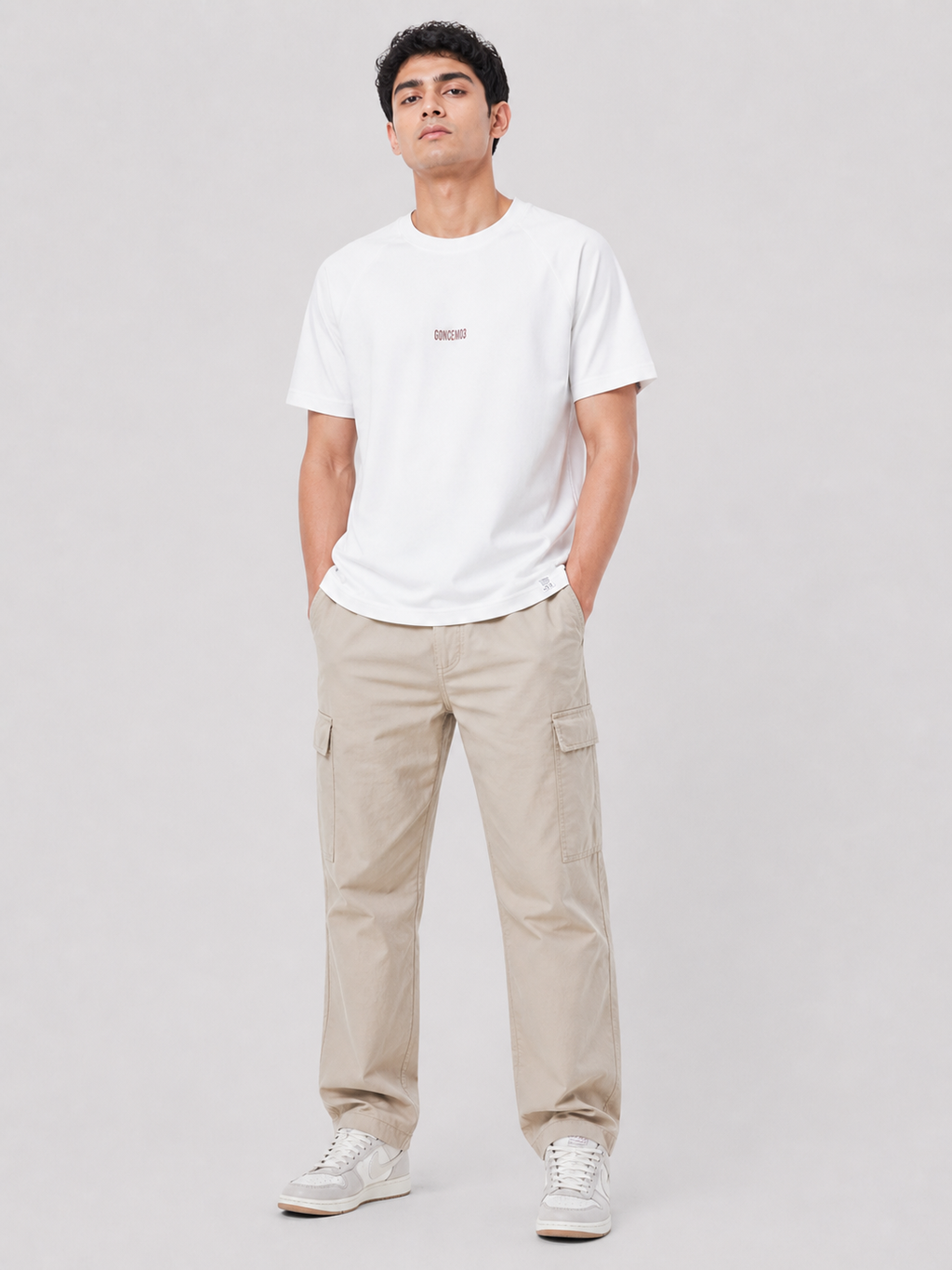 GONXGON NORMAL SIZED WHITE T SHIRT 1402