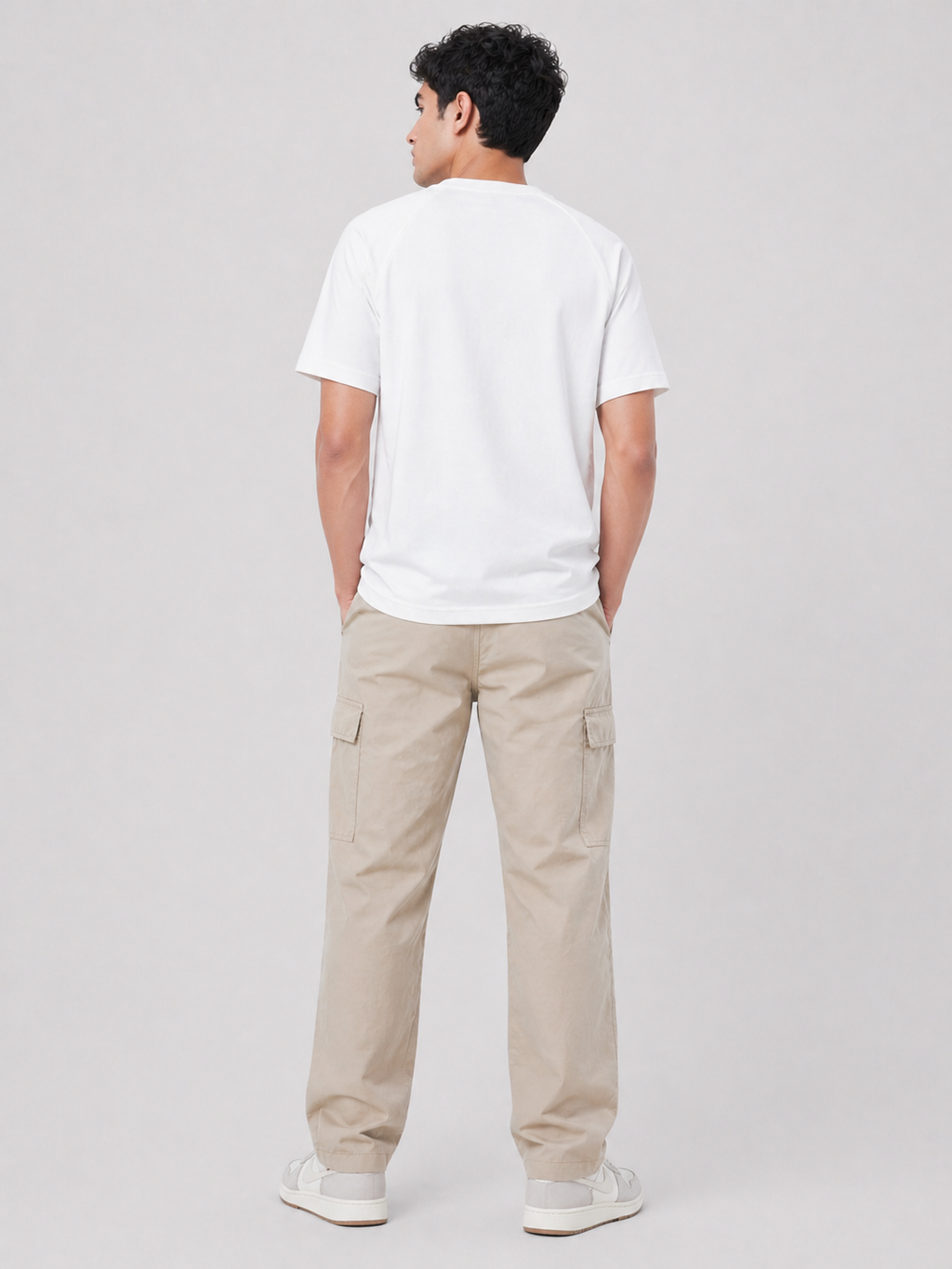 GONXGON NORMAL SIZED WHITE T SHIRT 1402