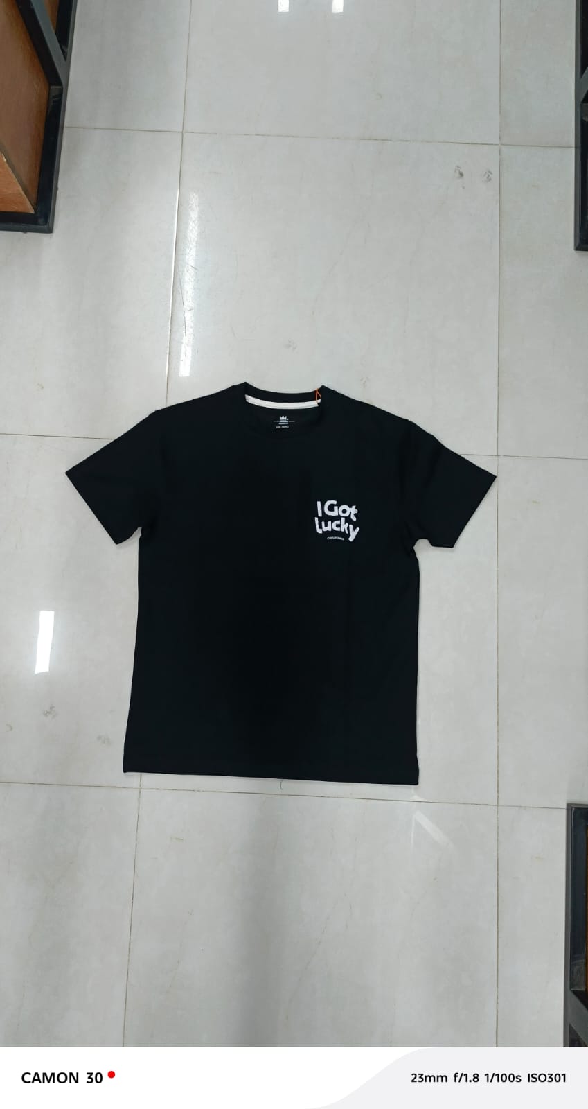 I GOT LUCKY OVERSIZED BLACK T-SHIRT 1401