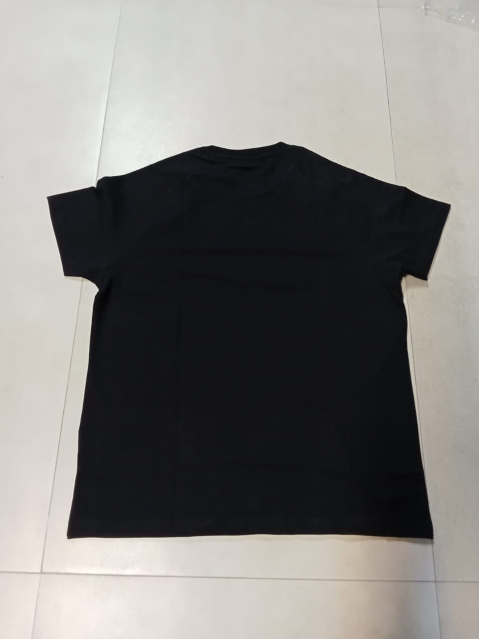 GONXGON NORMAL SIZED BLACK T SHIRT 1402